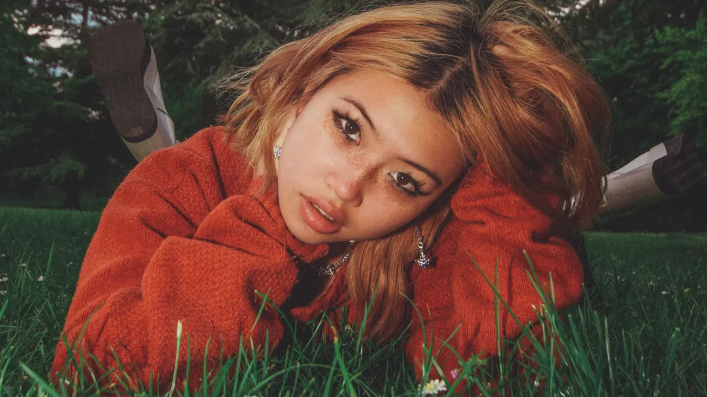 Beabadoobee Embraces Imperfection in Music 4 beabadoobee ayntk