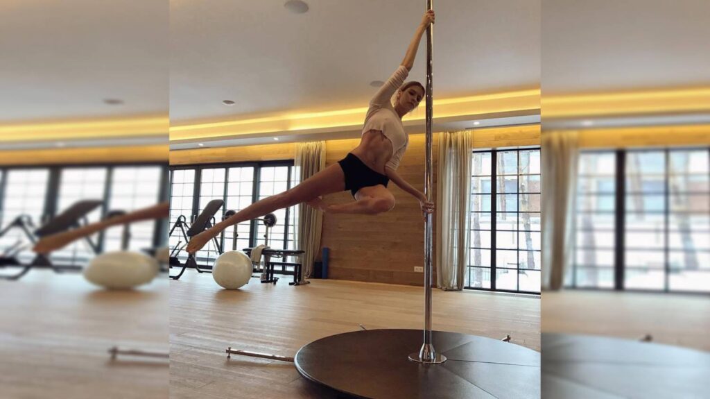 Lena Perminova’s First 12-Hour Travel-Inspired Playlist 4 lena perminova