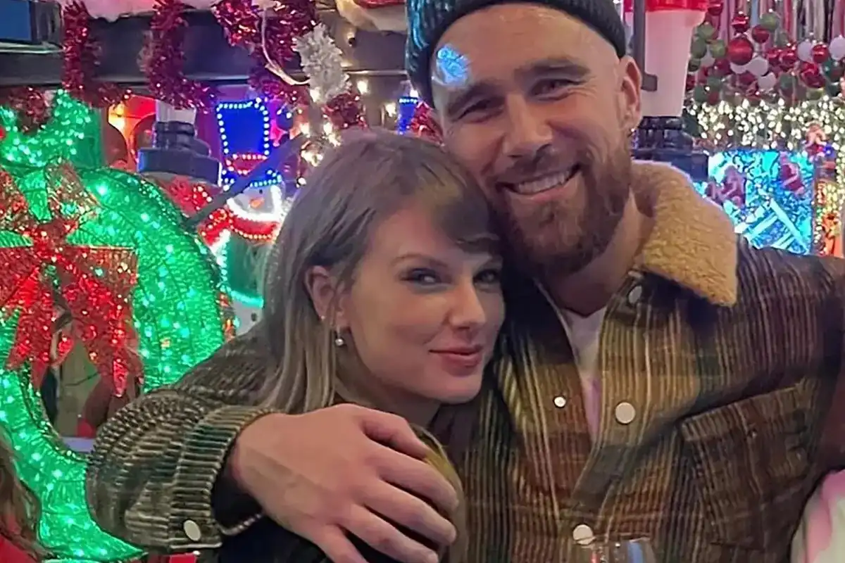 Taylor Swift Reclaims Her Music Masters with Travis Kelce by Her Side 11 taylor swift reclaims her music masters with travis kelce by her side