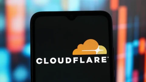 cloudflare blocks ai crawlers, opening new era of paid access for digital content