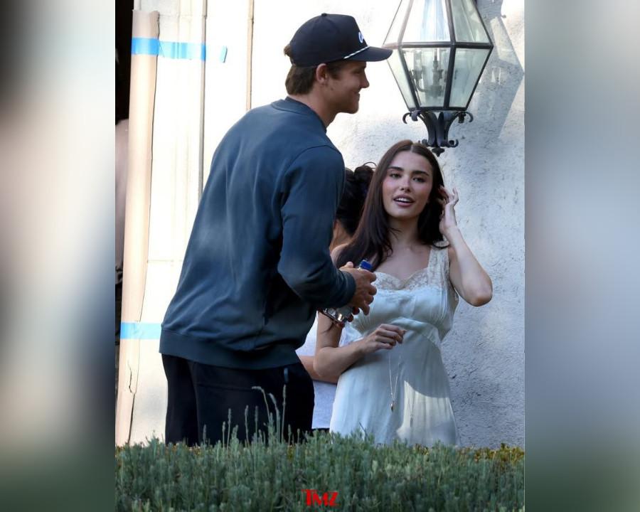 madison beer sparks dating rumors with nfl star justin herbert