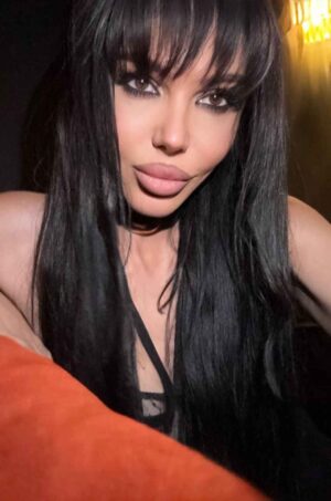 oksana samoylova’s bold transformation: “new era of me”