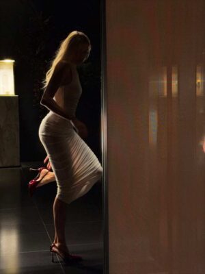 Lena Perminova Shows Off Chic Evening Look in Jacquemus and Ekonika