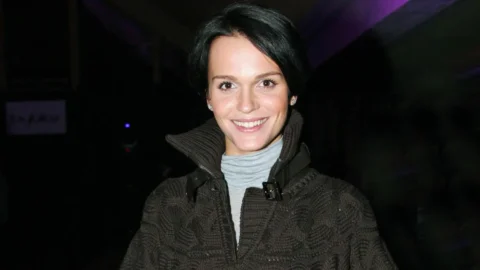 Singer Slava Reveals Bipolar Disorder Diagnosis and Opens Up About Emotional Burnout 6 singer slava reveals bipolar disorder diagnosis and opens up about emotional burnout