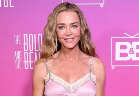 denise richards debuts stunning new look after full facelift