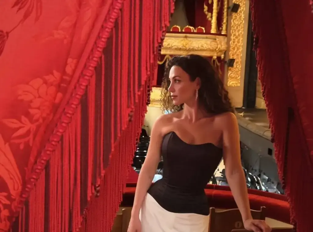 Zepyur Priluchnaya Talks About Theater Date with Pavel Priluchny 7 zepyur brutyan talks about theater date with pavel priluchny 1