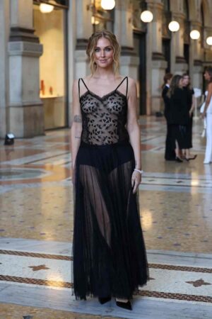 chiara ferragni stuns in fendi look at vogue world milano