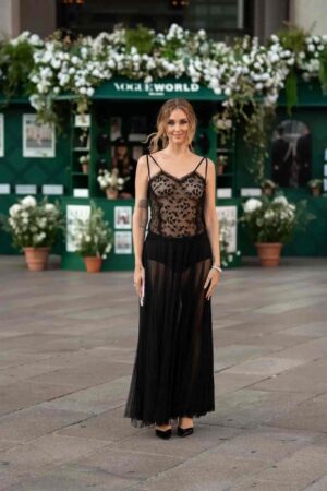 chiara ferragni stuns in fendi look at vogue world milano